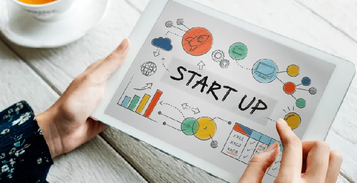 Making Your Launch Stronger: A Startup’s Guide To Social Media Playbook