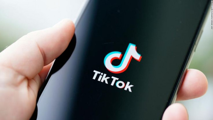 TikTok Launches “Footnotes,” a Crowdsourced Fact-Checking Tool